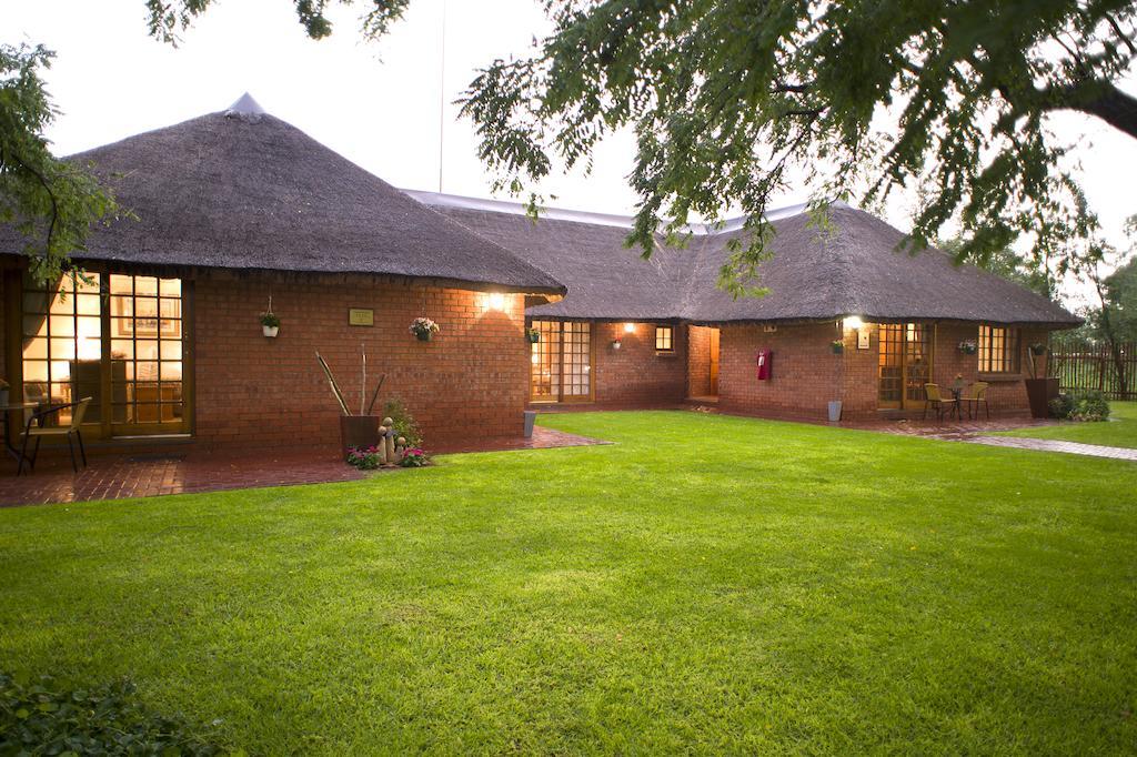 The Willows Guesthouse Bloemfontein Exterior photo